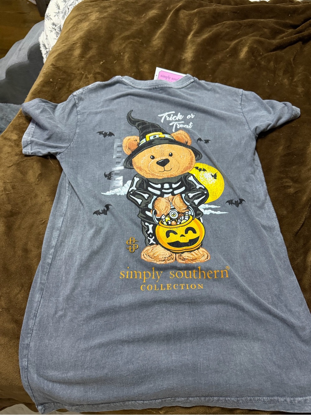 Simply Southern Gray small  Halloween Bear Graphic Tee with Yellow Pumpkin
